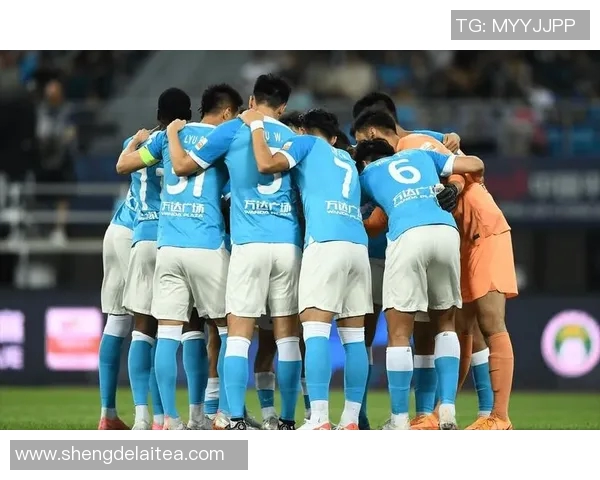 保定容大迎战大连千兆全力争胜展现球队实力与斗志