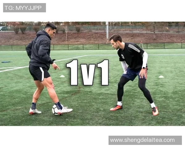 模仿足球明星的防守球员如何提升自身技术与比赛表现的探讨